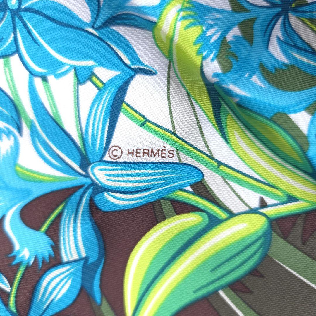 HERMES カレ90 フラミンゴパーティー ホワイト エルメス カレ ダブルフェイス90 《フラミンゴ・パーティー》 | Hermès
