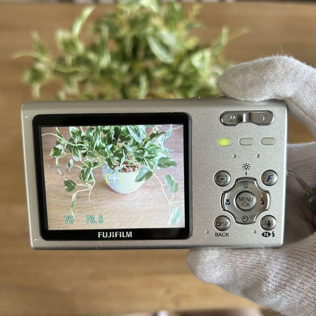 【激レア‼️】FUJIFILM FINEPIX Z5 コンデジ ピンク