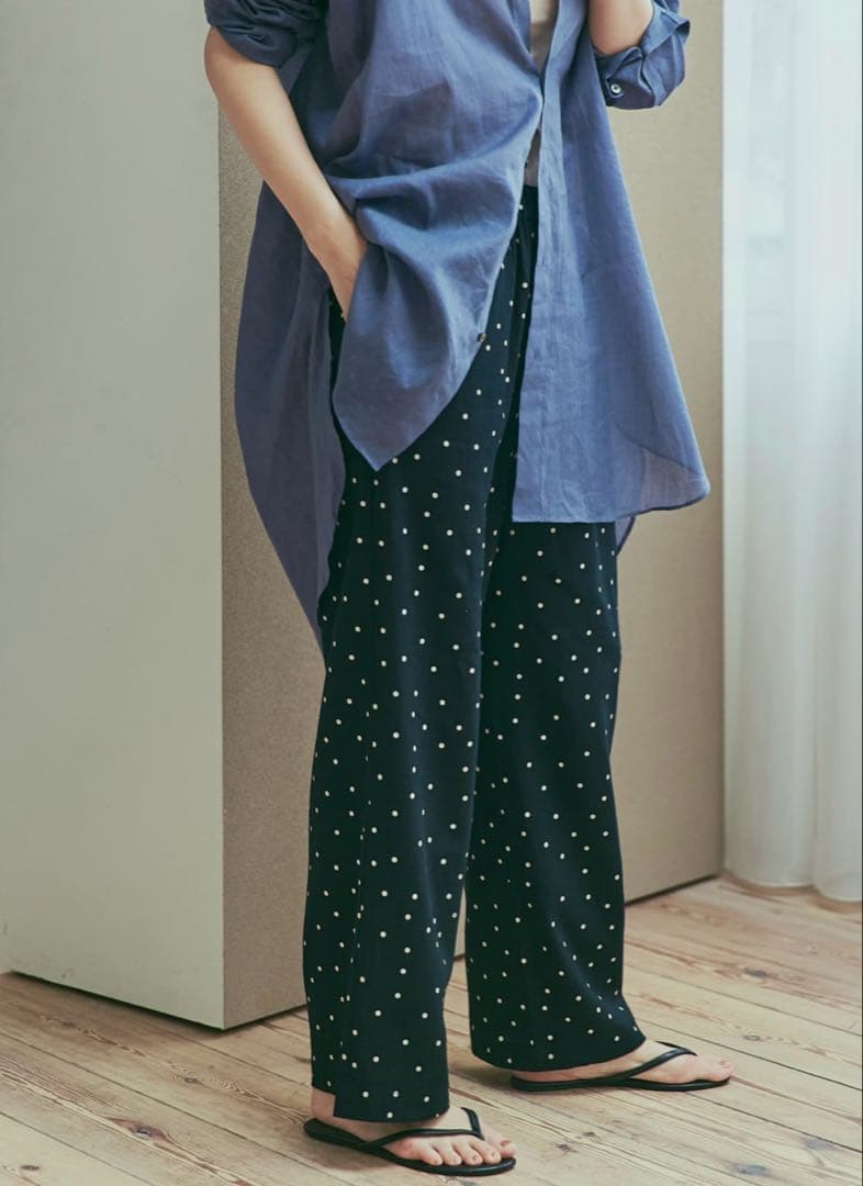 アーバンリサーチドアーズ　リネンレーヨンドットイージーパンツ　ブラック新品タグ付