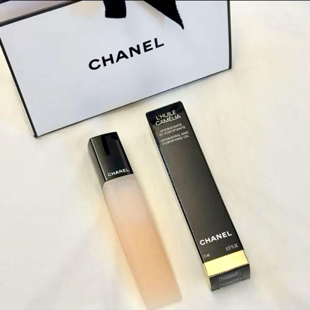 CHANEL ネイルオイル　ユイリアオングル新品未使用、箱付き！ 正規品！ Amazon.co.jp: 【国内正規品】CHANEL シャネル ユイル ア
