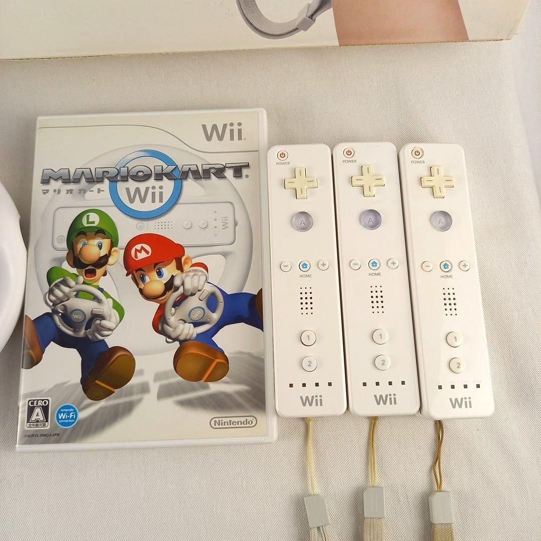 ４人ですぐ遊べるWiiマリオカート&ハンドル&本体化粧箱付きセット