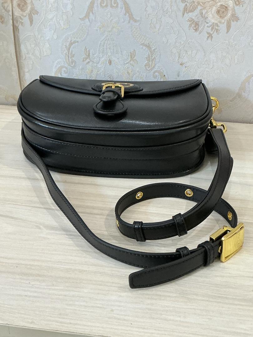 Dior ブラック ショルダーバッグ