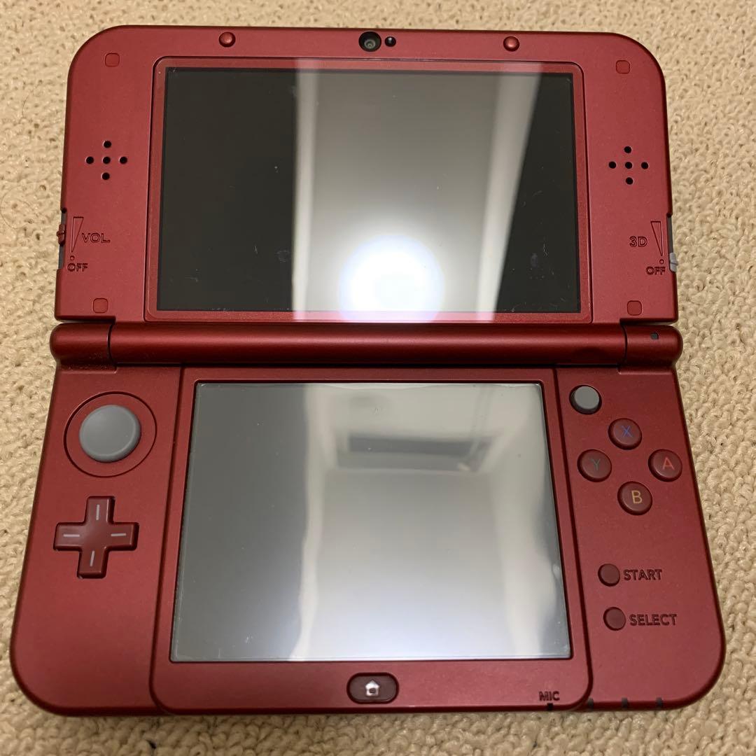 美品Newニンテンドー3DS LL メタリックレッド