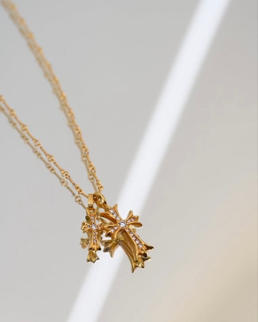 【美品】 クロムハーツ タイニーファットクロス 22K ダイヤ