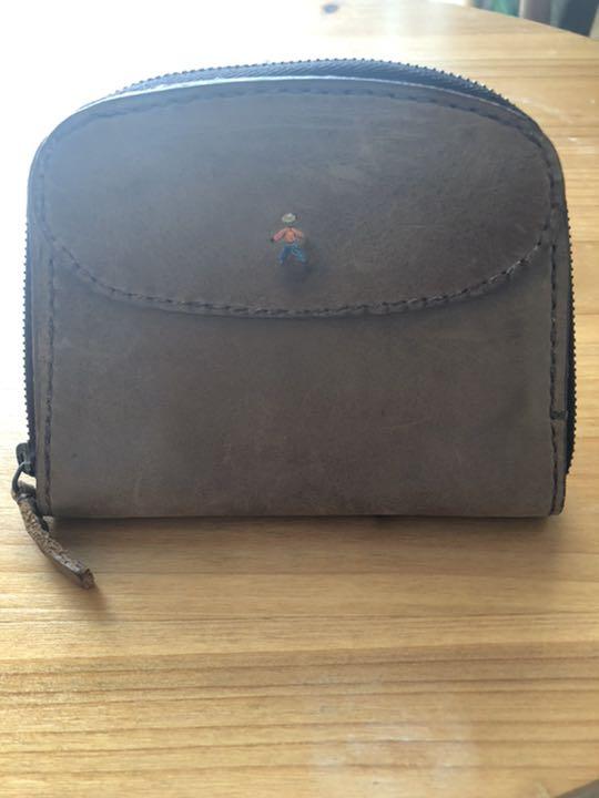 経典 エンリーベグリン 二つ折り財布 折り財布 - www.villanideluca.com