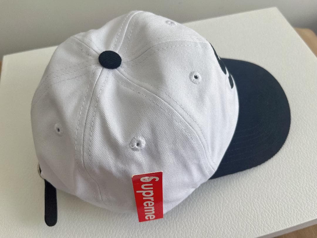 超激安セール 開催中です！ SUPREME S刺繍キャップ ホワイト ブラック