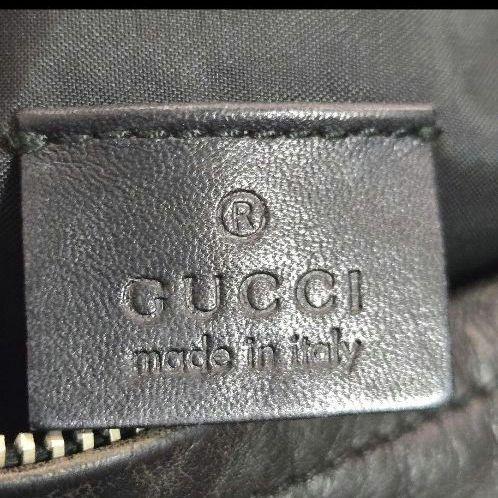希少デザイン GUCCI スリングバッグ Y2K クロスボディバッグ レザー