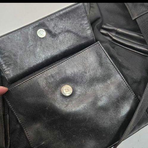 希少デザイン GUCCI スリングバッグ Y2K クロスボディバッグ レザー