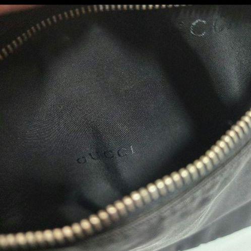 希少デザイン GUCCI スリングバッグ Y2K クロスボディバッグ レザー