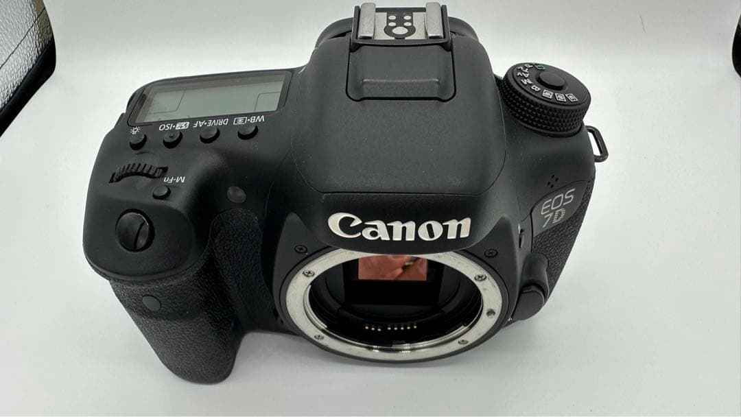 訳あり美品 EOS 7D MARK II ボディ 訳あり美品 EOS 7D MARK II ボディ