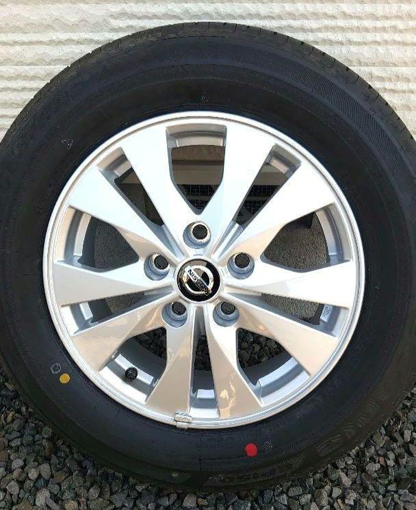 【美品】★FC27 セレナ　純正15インチホイール 195/65R15　4本