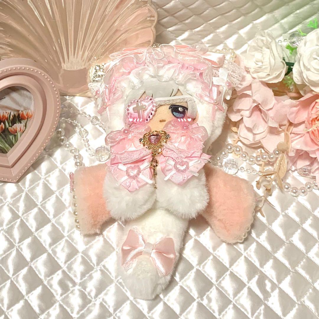 ❤︎おすわりぬい服　ぬい服　ちびぐるみ　11cm　ピンク　フリル眼帯ねこちゃん❤︎