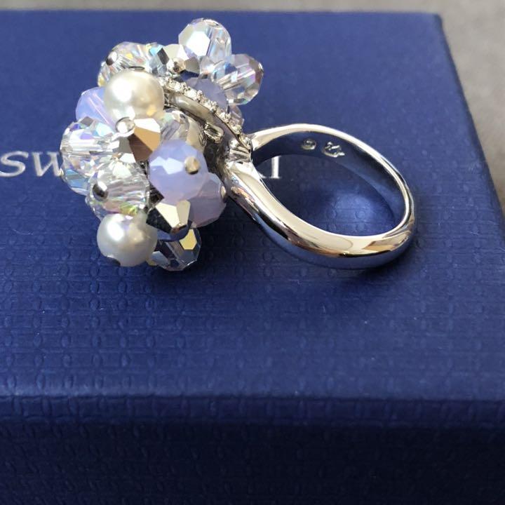 発掘 - 新登場ブランド リング swarovski 値下✴︎未使用品✴︎ クリスタル ビーズ パール アクセサリー