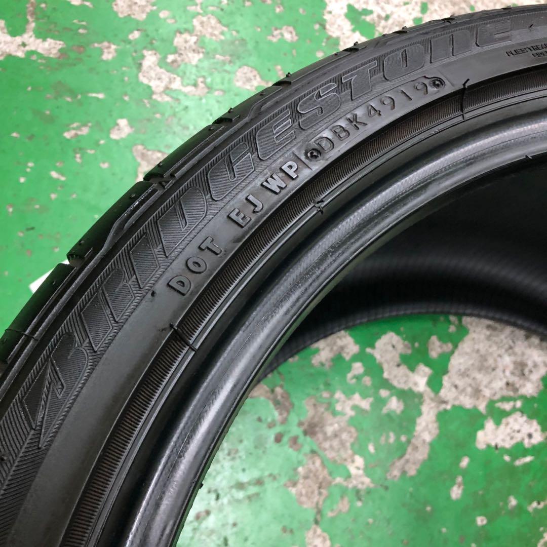 送料込み⭐︎BRIDGESTONE ブリジストン305/30ZR19 中古タイヤ