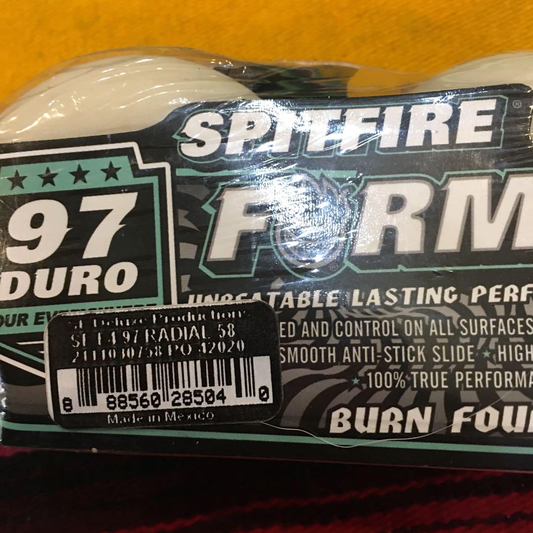 スピットファイヤーウィール  58ミリ 97DURO RADIALFULL