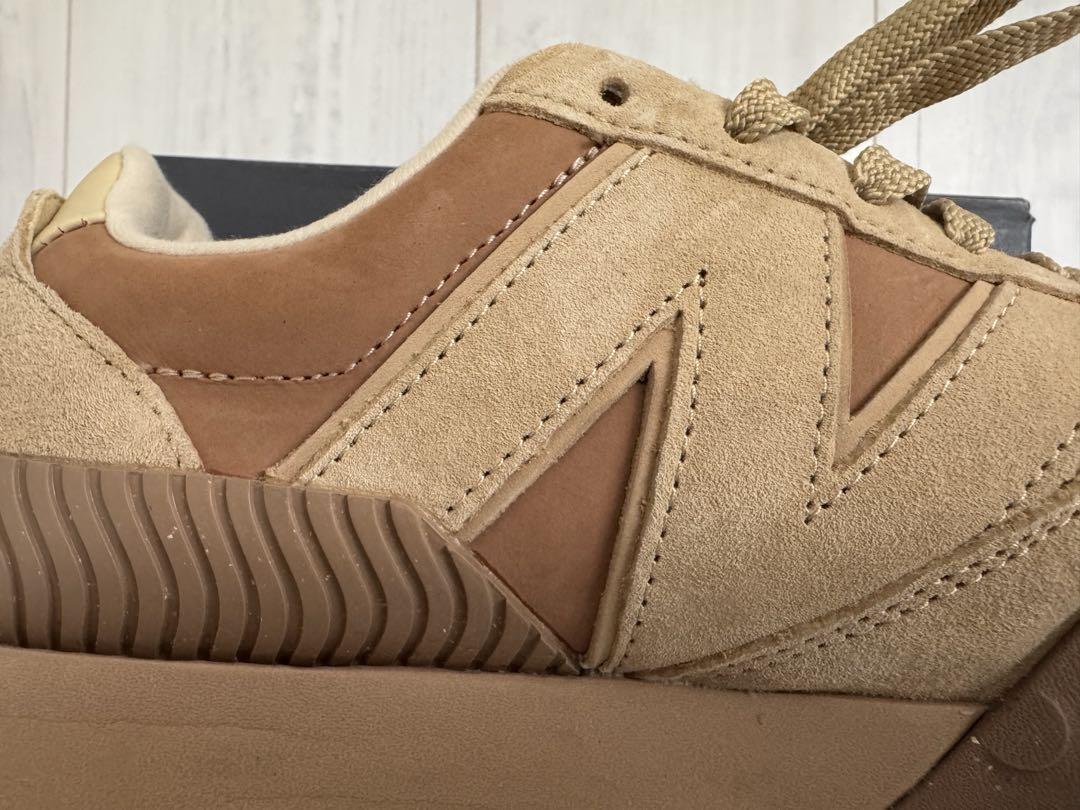 優れた品質 AUR ALEE ベージュ スニーカー スエード NewBalance シューズ