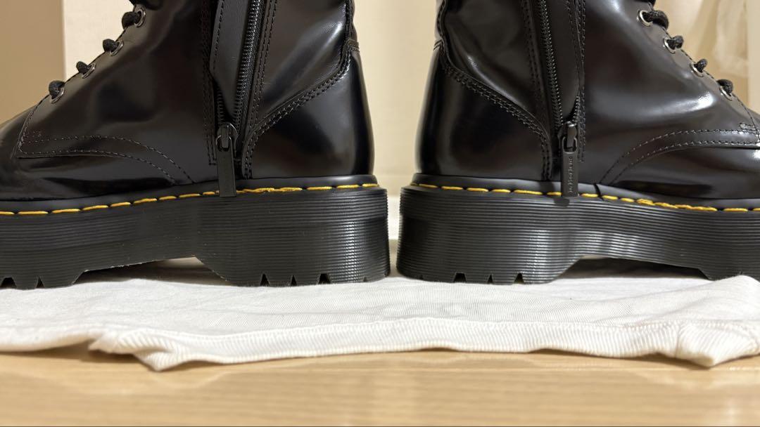 Dr. Martensドクターマーチン jadon 8ホールブーツ(厚底)