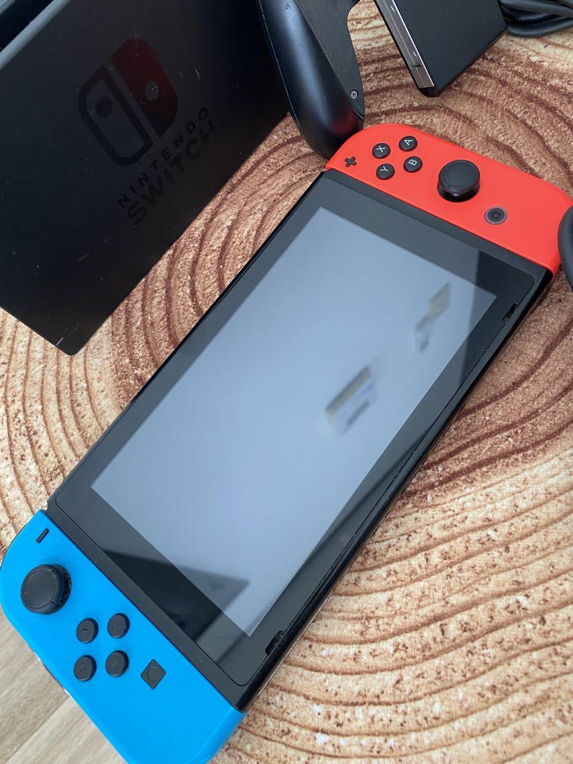 Nintendo Switch ニンテンドースイッチ本体ネオン箱無し ②