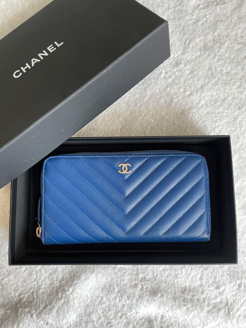 CHANEL ラウンドジップ長財布