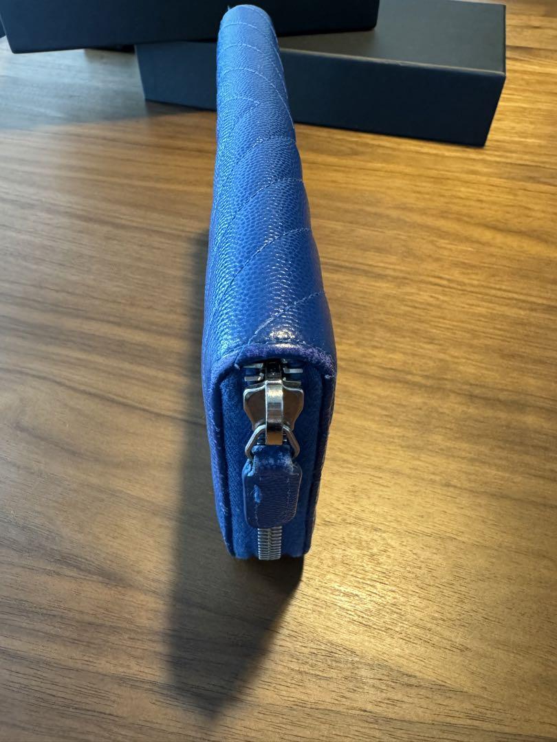 CHANEL ラウンドジップ長財布