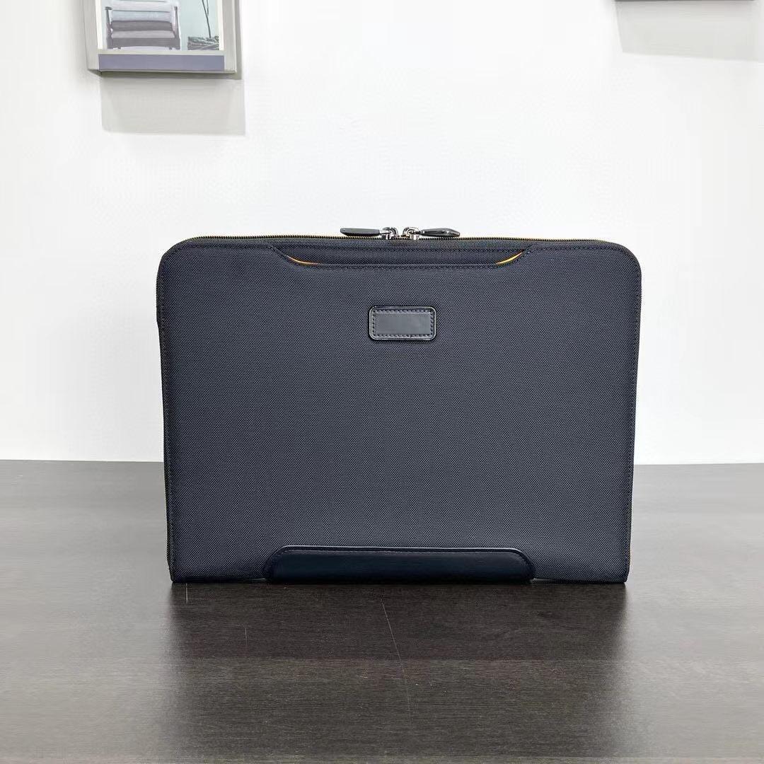 TUMI I MCLAREN「サーキット」ポートフォリオ ブラック373023 画像3