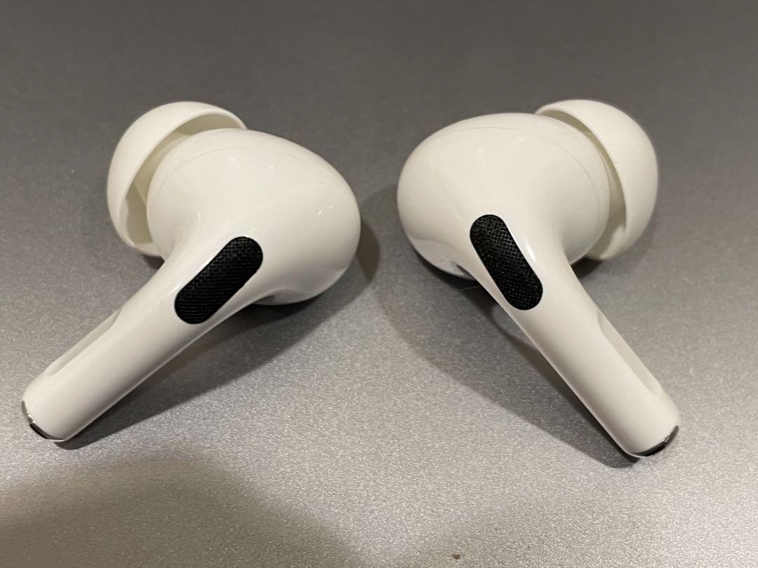値下げ交渉歓迎】Apple AirPods Pro(第一世代) - メルカリ 東京販売 【値下げ交渉歓迎】Apple Pro(第一世代) AirPods イヤフォン