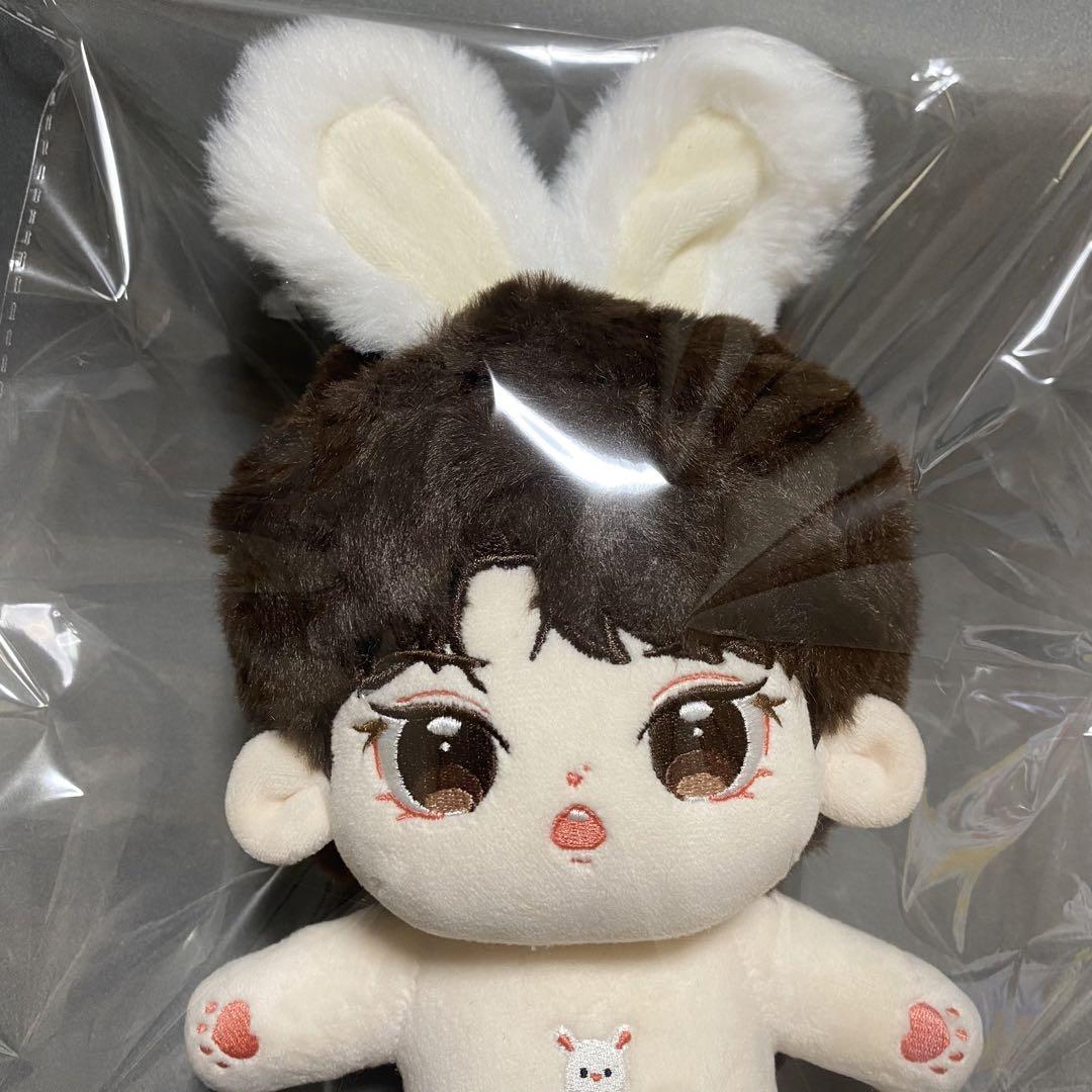 Amazon.co.jp: stray kids リノ ぬいぐるみ 20cm マスター
