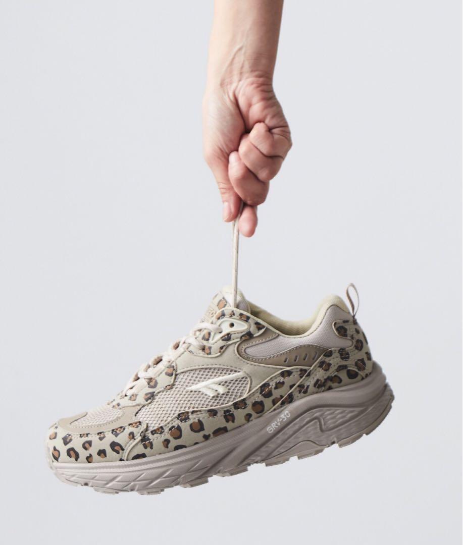 【極美品】EASTEND EXCLUSIVE PACK／防水 HI-TEC HI-TEC/ハイテック】EASTEND EXCLUSIVE PACK - 靴公式 ストア