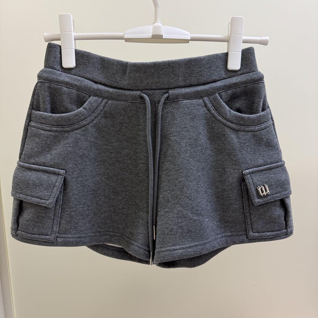 andwang kirakira ショートパンツ