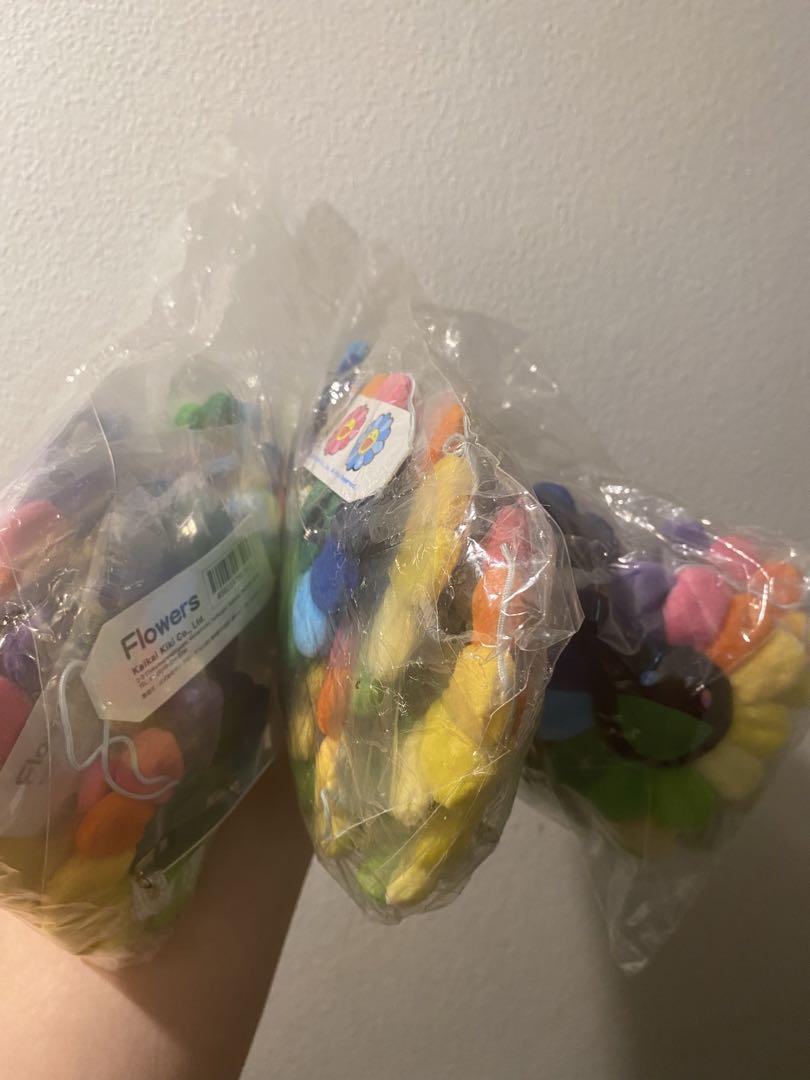 カイカイキキ村上隆フラワー　キーチェーンKAIKAIKIKIピンク　ブルーセット