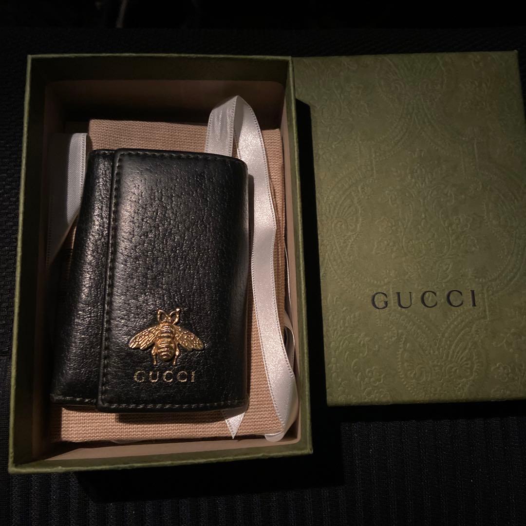 GUCCI ブラックレザーキーケース