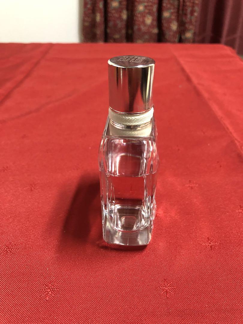 GIVENCHY IRRESISTIBLE 香水 オーデトワレ 50ml