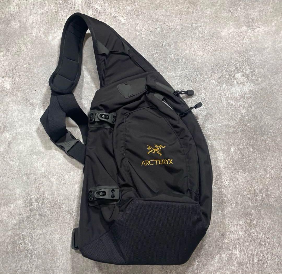 新品正規品  arc'teryx 正規品 Quiver テック ワンショルダーバッグ クイバー バッグ