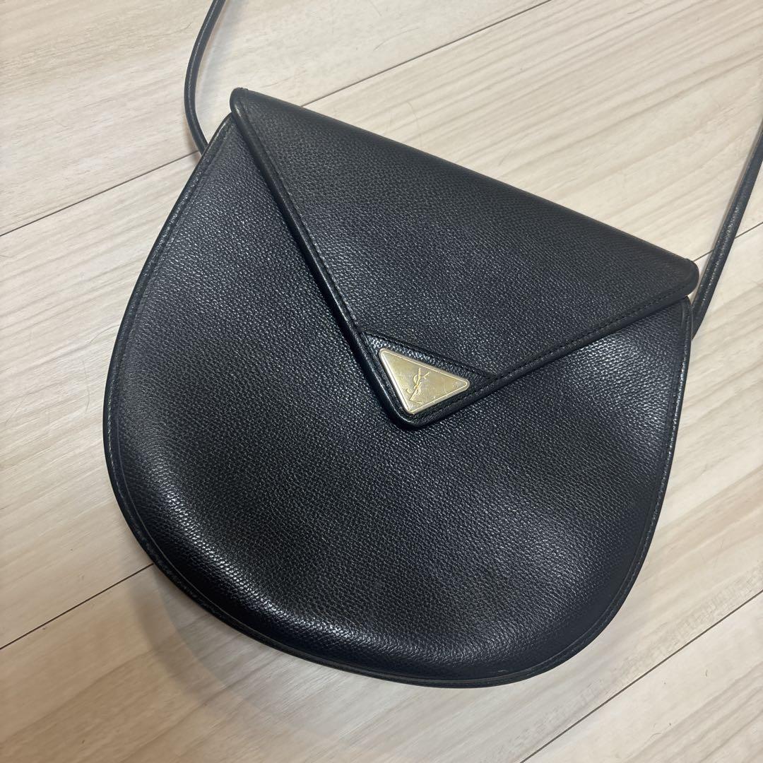 【ごー】YVES SAINT LAURENT ブラックショルダーバッグ