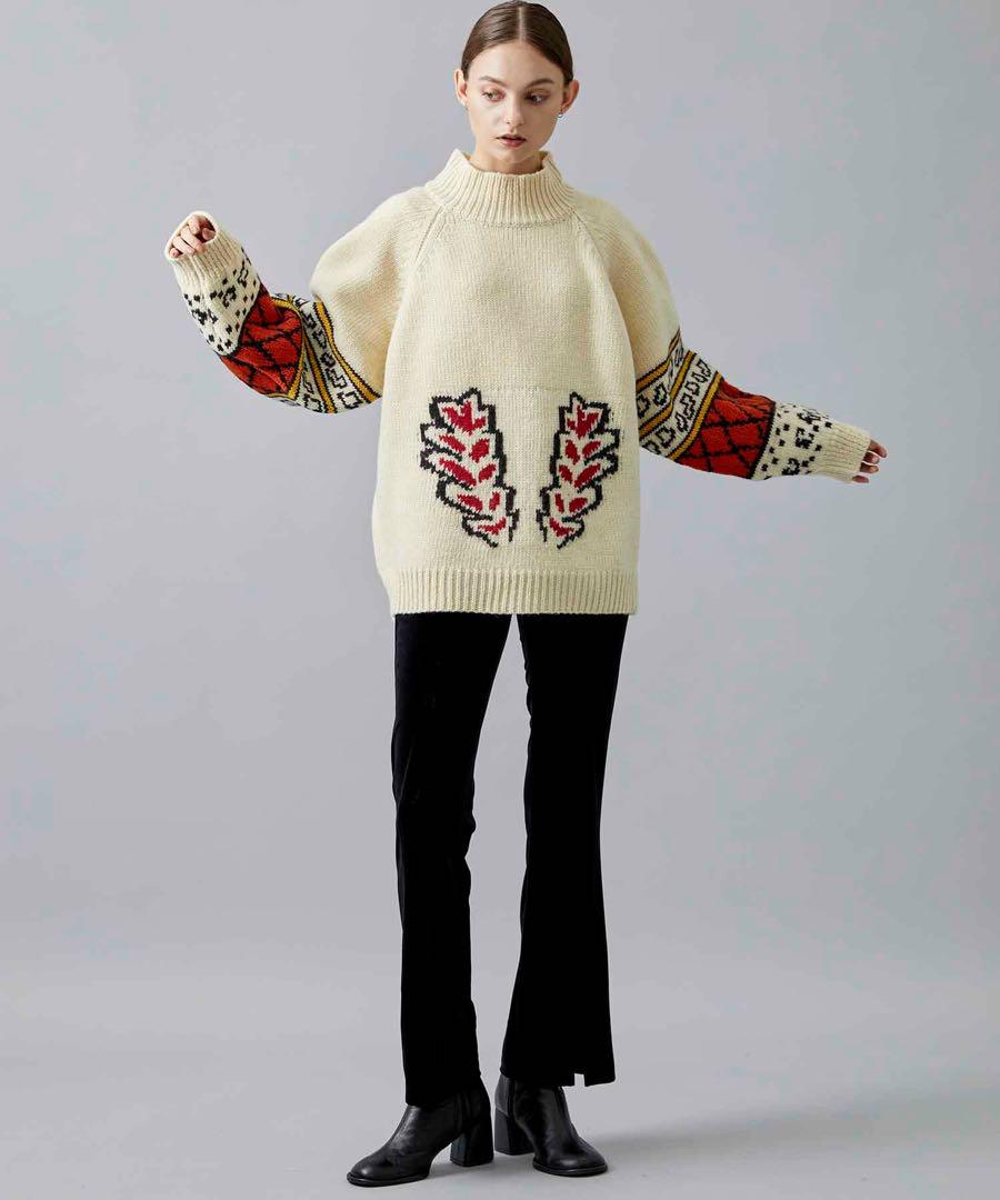 トップス TAN PAINTING JAQUARD PULLOVER