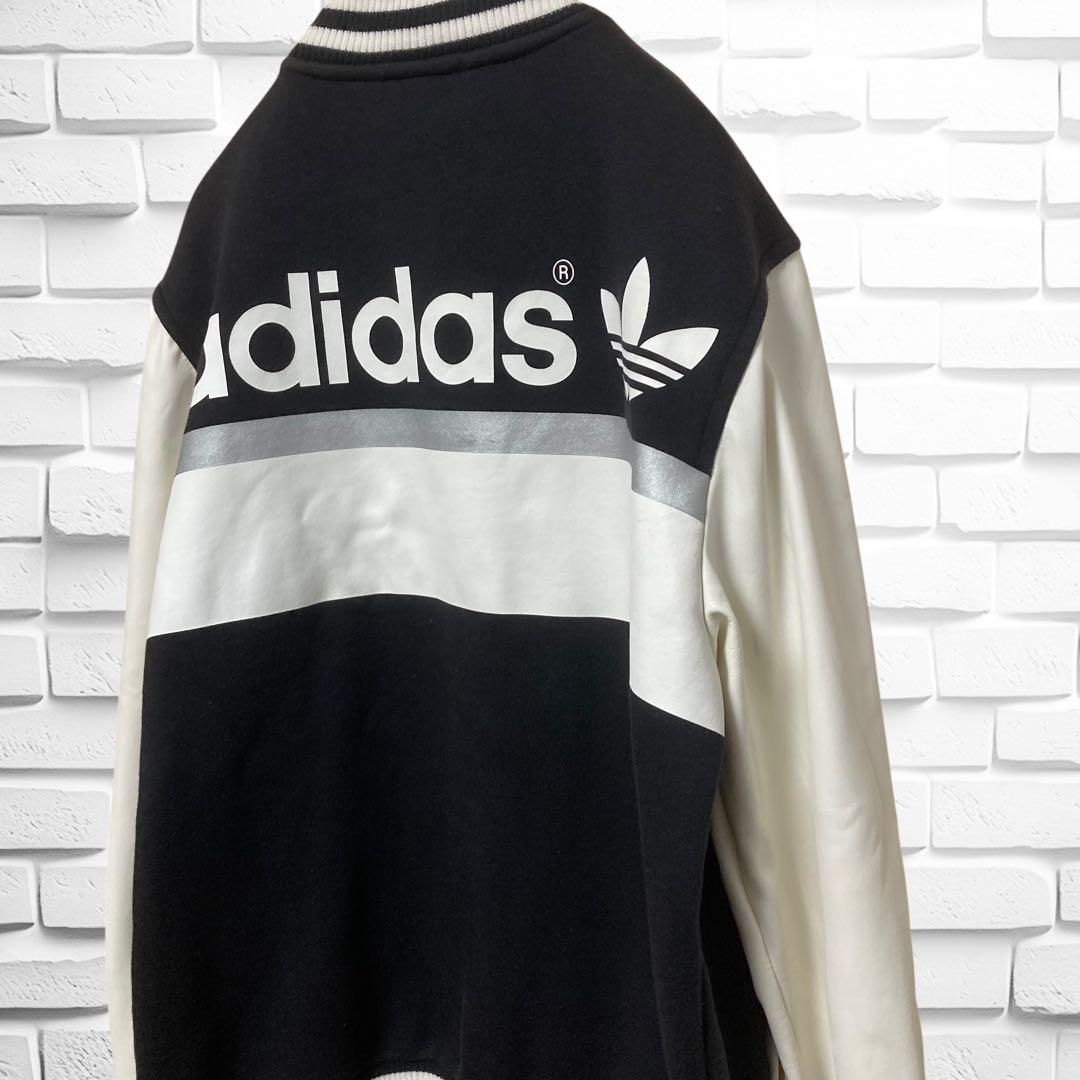 アディダスオリジナルス