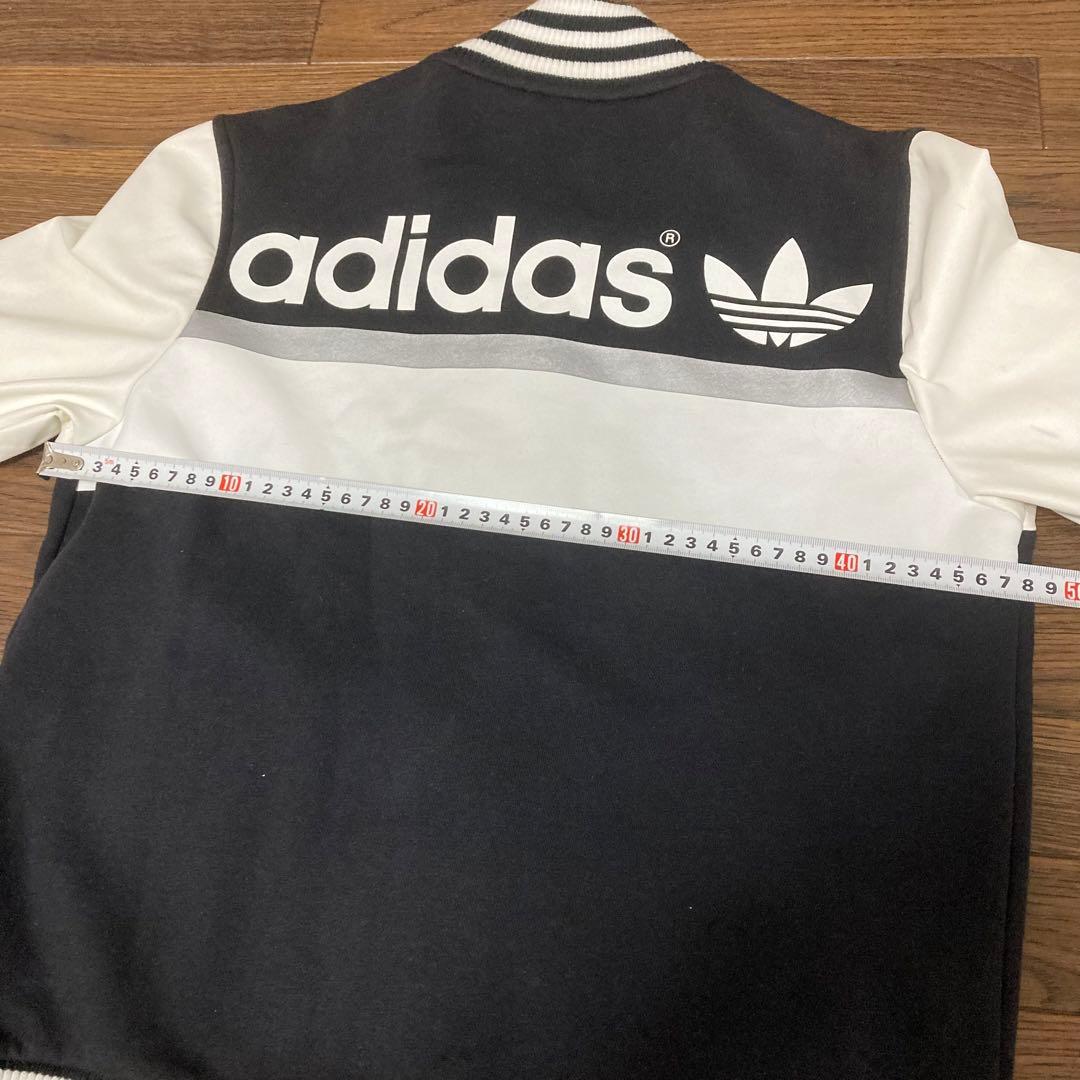 アディダスオリジナルス