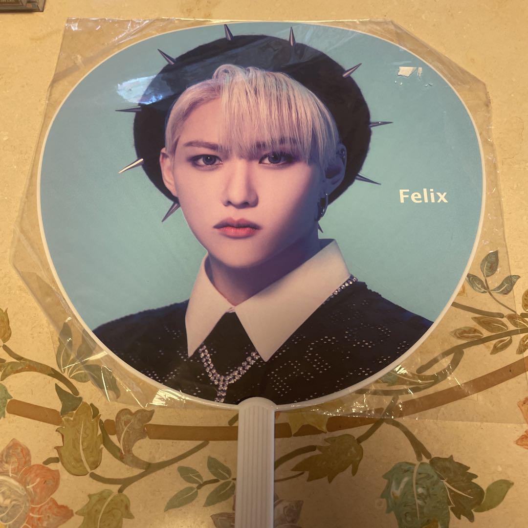 stray kids felix フィリックス うちわ MANIAC スキズ - メルカリ