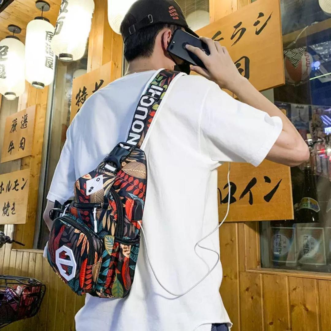 こむぎ　 ボディバッグ　花柄ボタニカル柄　廃盤商品 2WAYボディバッグ ボタニカル柄 BODYMAKER ボディメーカー