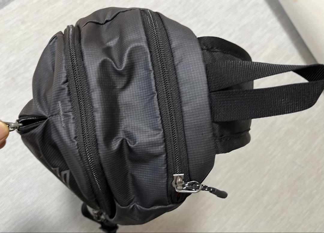 現行モデル　最安値　GREGORY スリングバッグ 8L ブラック　ほぼ未使用