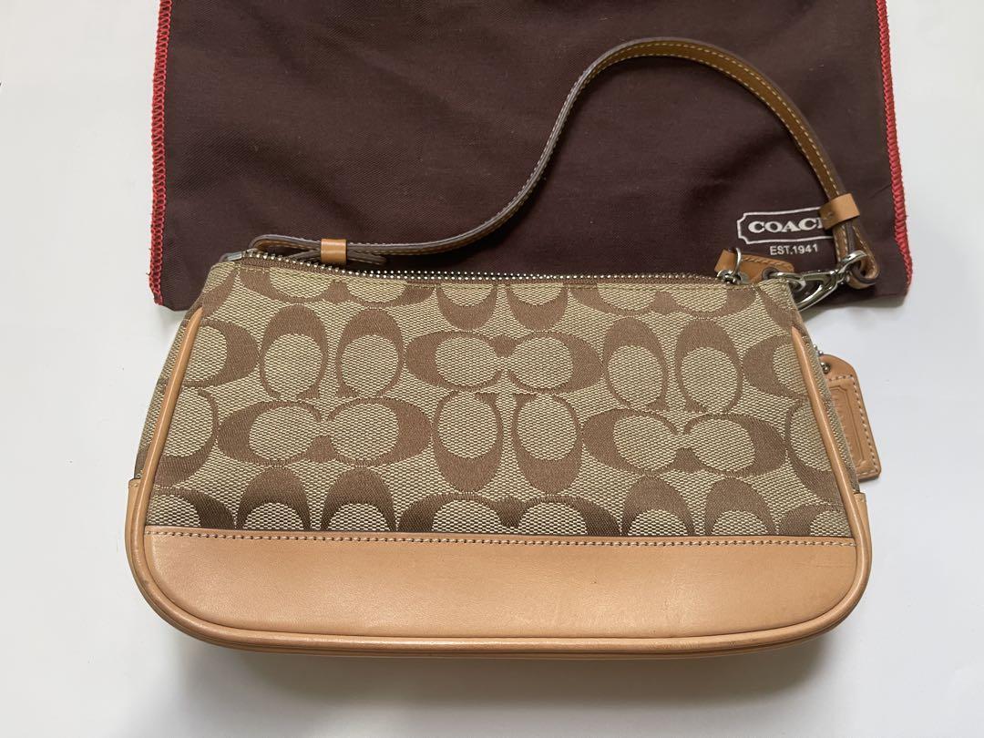 【限定セール！】 COACH ベージュ ポーチ 保存袋付き - メルカリ バッグ