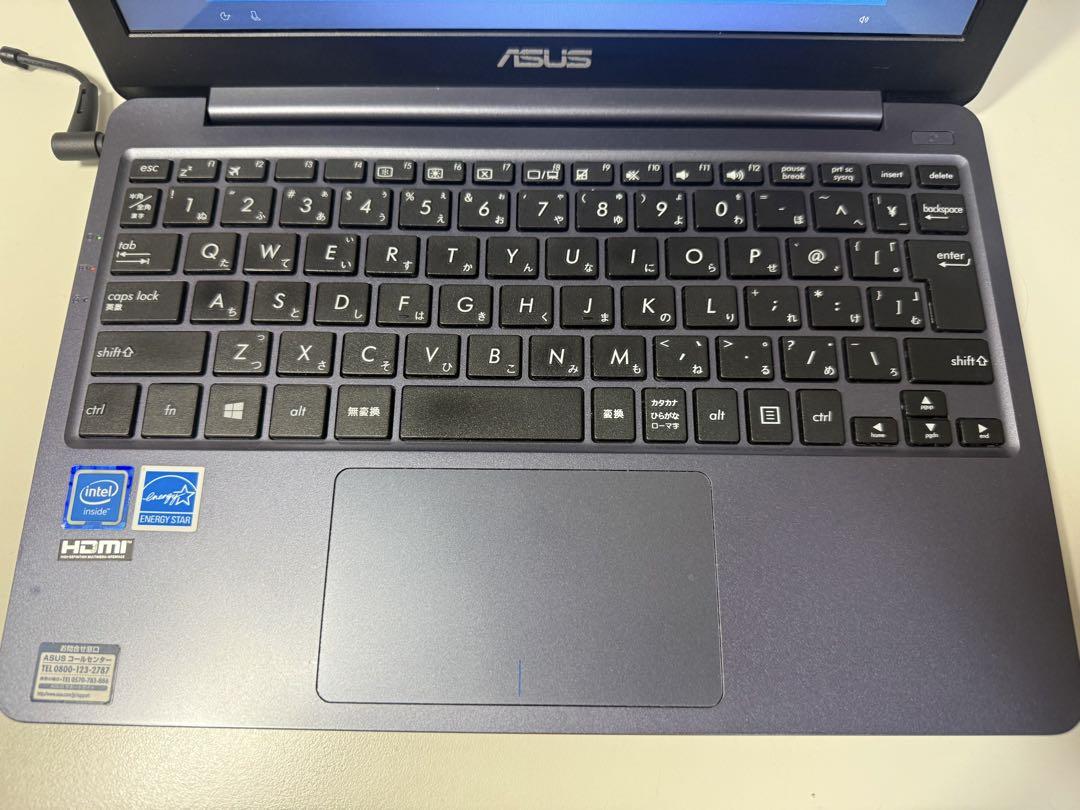ASUS ノートパソコン E203NA