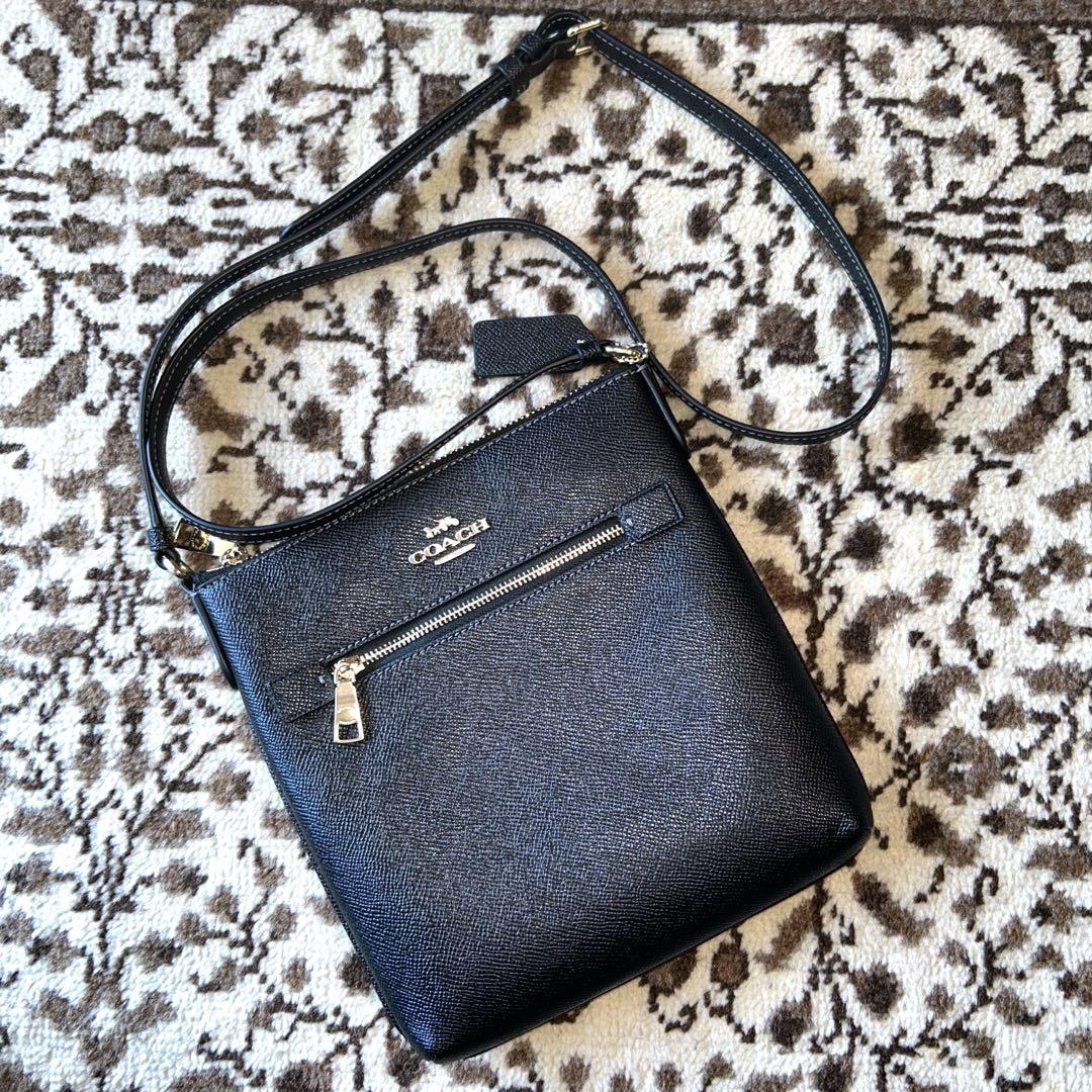 【VERSACE】オールオーバータオルショートパンツ★送料関税込 Versace / オールオーバー タオル ショーツ ハーフパンツ パンツ