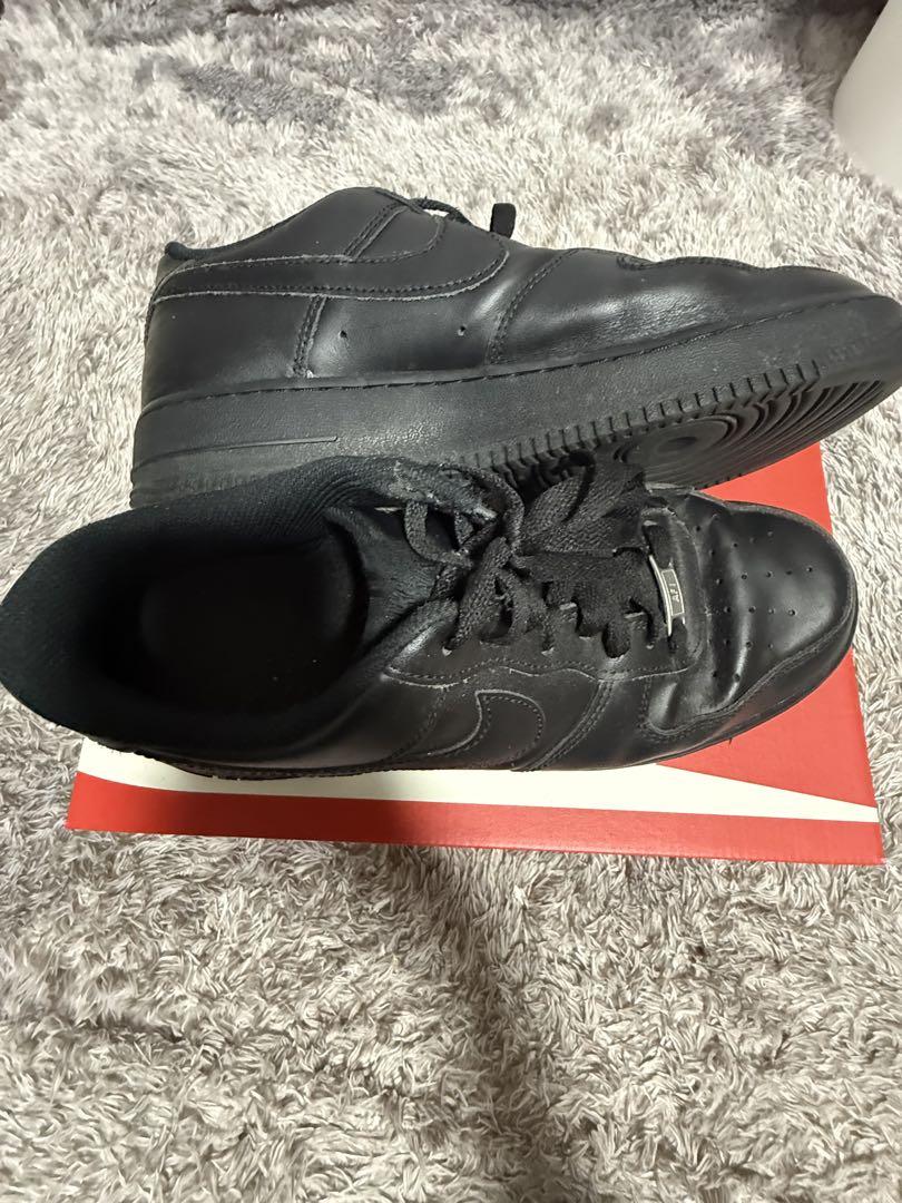 NIKE AIR FORCE 1 ブラックシューズ