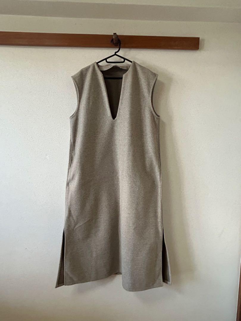 キーネックロングベストワンピース