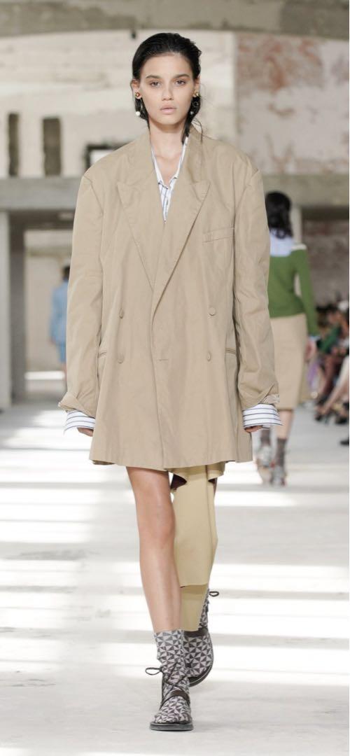Dries Van Noten 2024SS ジャケット サイズS - メルカリ Dries Van Noten 2024SS ジャケット サイズS - メルカリ