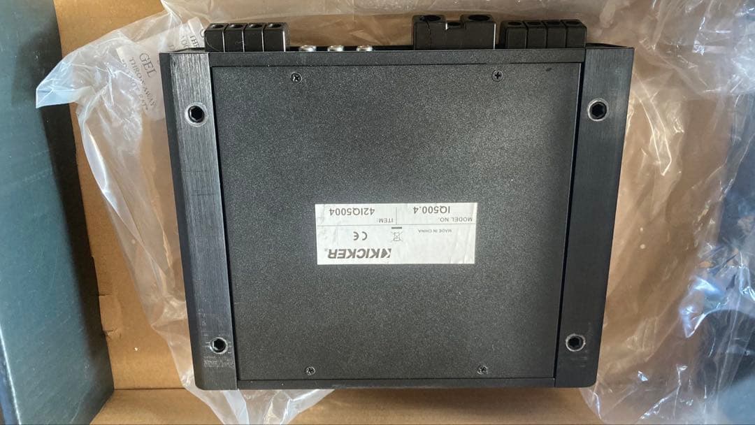 IQ500.4 アンプやや傷や汚れあり