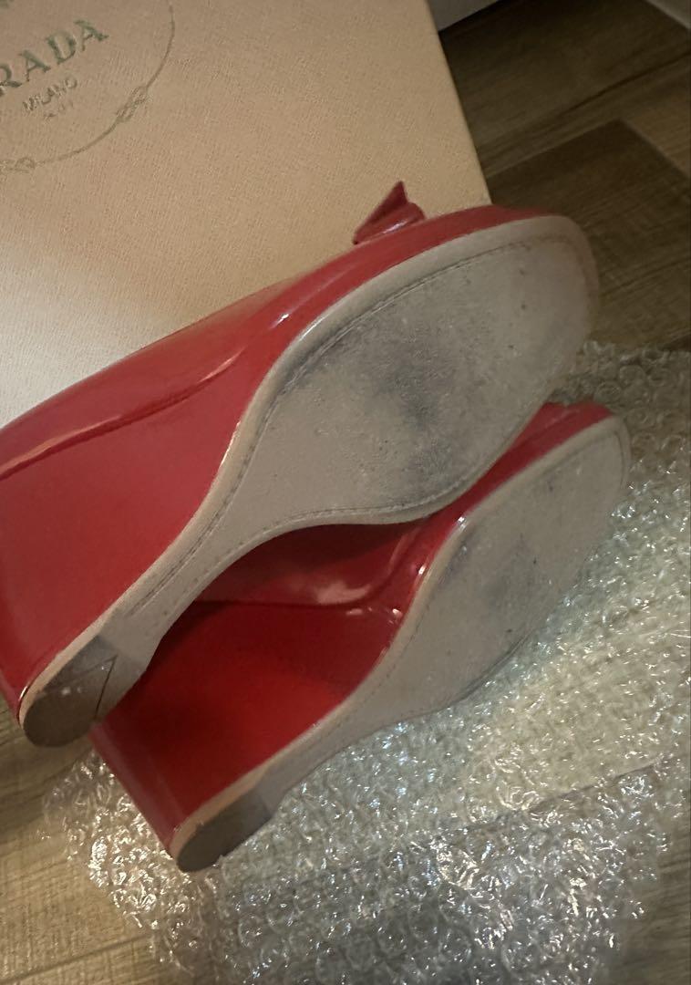【試し履きのみ極美品】PRADA 赤 リボン付き 靴