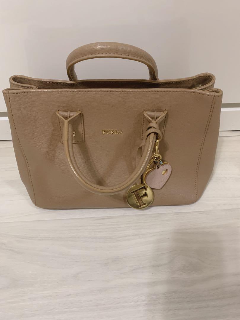 FURLA ハンドバッグ　フルラ