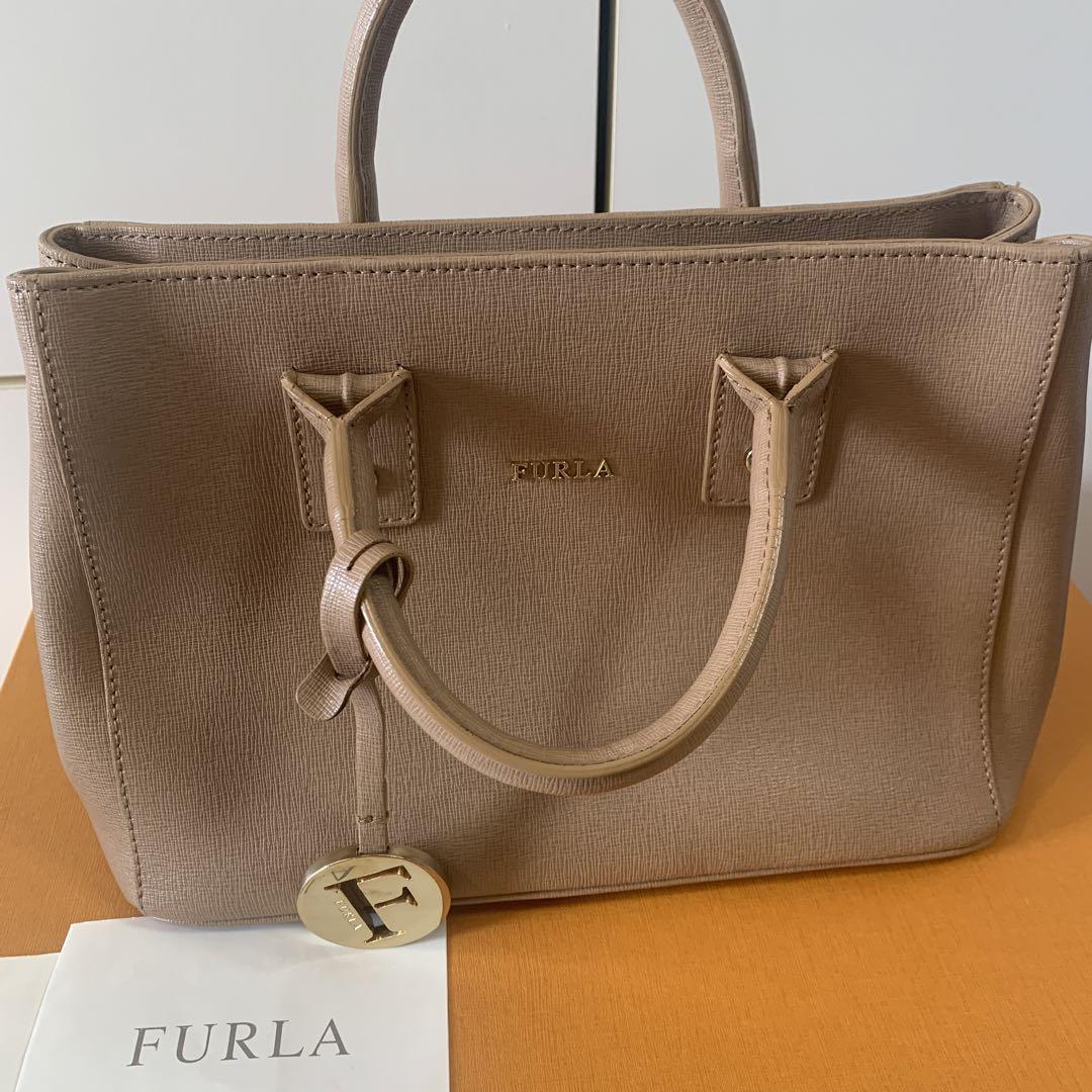 FURLA ハンドバッグ　フルラ